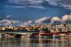 Κατάληψη σε ελληνικό κτήριο στο Βελιγράδι