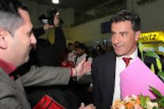 Αποθέωση για Ολυμπιακό και… Νέους