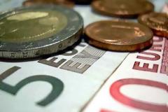 Το Bundesrat αιτείται επισήμως κατώτατο μισθό 8,5 ευρώ/ώρα