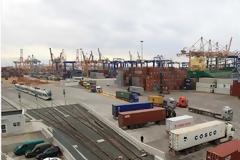 Μεγάλη ευκαιρία για τη χώρα βλέπει η κυβέρνηση στο λιμάνι του Πειραιά