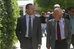Μανιτάκης - Στουρνάρας: Καμία συζήτηση για απολύσεις στο Δημόσιο