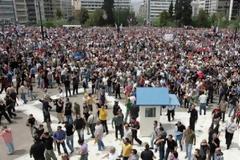 Σε εξέλιξη το πανεκπαιδευτικό συλλαλητήριο στο κέντρο της Αθήνας