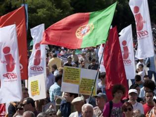 Φωτογραφία για Πορτογαλία: Μεγάλες συγκεντρώσεις διαμαρτυρίας κατά της λιτότητας σε τριάντα πόλεις σήμερα