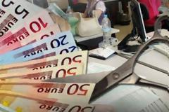 40 δισ. περικοπές σε 5 χρόνια