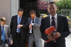 Ολοκληρώθηκε η συνάντηση Στουρνάρα - τρόικας