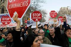 Ξεπέρασαν τα 5 εκατομμύρια οι άνεργοι στην Ισπανία