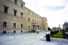 Νέα πρόκληση από τους υπαλλήλους της Βουλής