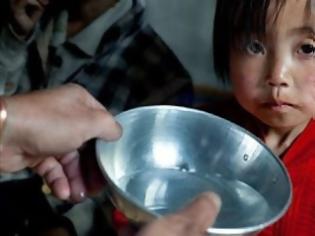 Φωτογραφία για Όσο μορφώνονται οι γυναίκες τόσο λιγότερα παιδιά πεινάνε