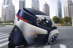 Δυο θέσεις σε τρεις ρόδες με το Toyota i-Road