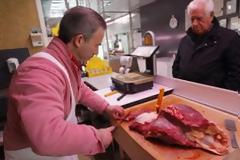 Για την ποιότητα των προϊόντων της διαβεβαιώνει η Ομοσπονδία Κρεοπωλών