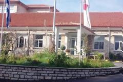 Μόνο τις καθημερινές λειτουργεί το Νοσοκομείο Καρπενησίου;