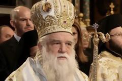 Ο Αμβρόσιος... κάνει μνημόσυνο στον Ντερτιλή μέσω ίντερνετ