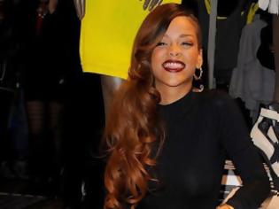 Φωτογραφία για H Rihanna λανσάρει τη δική της κολεξιόν