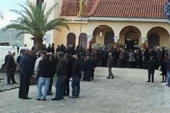 Σε κλίμα οδύνης η κηδεία του σπουδαστή στο ΤΕΙ Λάρισας