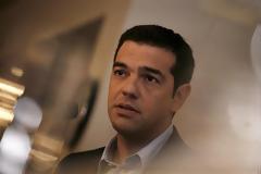 Τσίπρας: Στόχος των δανειστών να λεηλατήσουν τη χώρα