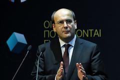 Χατζηδάκης: Καμία εταιρεία δεν ζήτησε μείωση κατώτατου μισθού