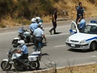 Φωτογραφία για Καταδίωξη με τραυματισμό αστυνομικού στην Αθηνών - Πατρών