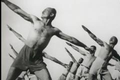 H Χρυσή Αυγή φαντασιώνεται εξορίες και εκτελέσεις αριστερών
