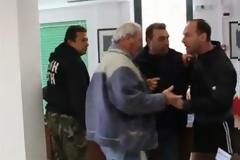 Ιστιαία: Πιάστηκαν στα χέρια στο δημοτικό συμβούλιο! [video]