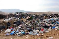 Οι χωματερές «τρώνε» ανακύκλωση και κομποστοποίηση στην ΕΕ