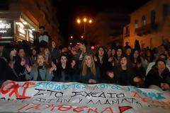 Στους δρόμους οι σπουδαστές του ΤΕΙ Καλαμάτας