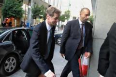 Ανένδοτη η τρόικα / Επιμένει απολύσεις εδώ και τώρα...!!!