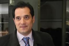 Ατάκες Άδωνι για Τσίπρα και Μιχαλολιάκο που θα γράψουν ιστορία χθες στο δελτίο ειδήσεων της ΝΕΤ