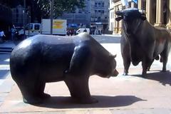 Wall: Η επέλαση των ταύρων ή bear trap;