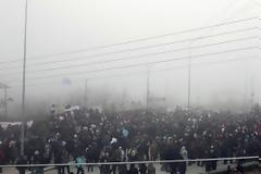 Λιποθυμα παιδιά στην Ιερισσό - Κλιμακώνεται η ένταση [foto]