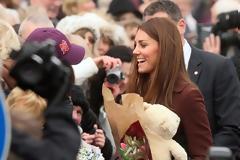 ΟΥΠΣ η Kate Middleton πρόδωσε το μυστικό! Περιμένει κοριτσάκι;