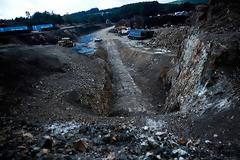 H κυβέρνηση θα διεκδικήσει ποσοστά από τα μεταλλευτικά δικαιώματα