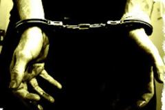 Χειροπέδες πέρασαν σε 15 επιχειρηματίες από την Αττική για χρέη προς το Δημόσιο