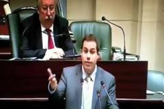 Γαμώ σας όλους .. Το βίντεο της ομιλίας του Βέλγου βουλευτή Λοράν Λουί στη Βουλή με ελληνικούς υποτίτλους
