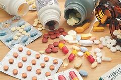 Μ. Σαλμάς: Απάτη στα φάρμακα, με παράνομες επανεξαγωγές