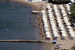 Παραλίες, λίμνες και ποτάμια σε ιδιώτες μέσω ΟΤΑ