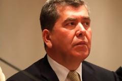«Να συμμορφωθεί η κυβέρνηση»