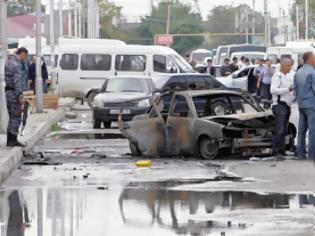 Φωτογραφία για Καμπούλ: Επίθεση αυτοκτονίας κατά την επίσκεψη του νέου υπ. Άμυνας των ΗΠΑ