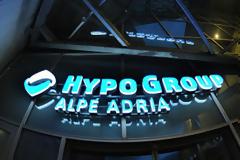 Αυστρία: Πάει για κλείσιμο η τράπεζα Hypo Group Alpe Adria