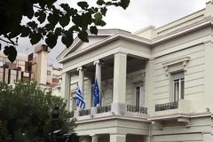 Προϊόν φαντασίας τα περί στρατοπέδων τρομοκρατών επαναλαμβάνει το ΥΠΕΞ