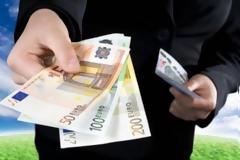 Συνελήφθησαν για εκβίαση και τοκογλυφία