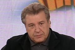 Tάσος Χαλκιάς: «Επένδυσα στο θέατρο και τα έχασα όλα»