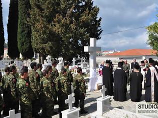 Φωτογραφία για Επιμνημόσυνη δέηση στο στρατιωτικό νεκροταφείο Ναυπλίου