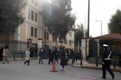 Τηλεφώνημα για βόμβα στην Ευελπίδων