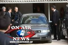 Οργισμένοι οι Μεσολλογγίτες από τα χθεσινά γεγονότα - Βροχή οι καταγγελία πως πολίτες χτυπήθηκαν από το υπουργικό αυτοκίνητο του Σαλμά