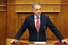 Στοιχεία για παράνομες παράλληλες εξαγωγές φαρμάκων παρουσίασε ο Μάριος Σαλμάς