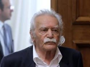 Φωτογραφία για Στο νοσοκομείο με λοίμωξη αναπνευστικού ο Μ. Γλέζος