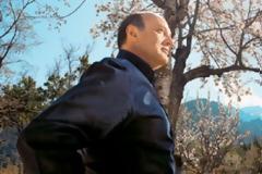 Ο Νίκος Καρατζάς, ιδιοκτήτης του βιβλιοπωλείου Ιανός, θα βρεθεί στο εδώλιο μαζί με τον Ακη Τσοχατζόπουλο και 18 κατηγορούμενους