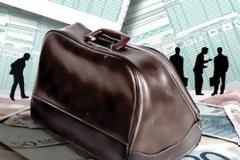 ΥΠΟΙΚ: Προκηρύσσονται 4.091 θέσεις Ελεγκτών Αναγκαστικής Είσπραξης Εσόδων