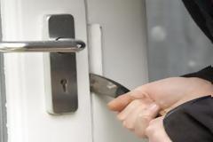 Σπείρα νεαρών ληστών με… γούστο ρήμαξε την αγορά της Αλεξανδρούπολης!