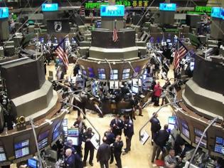 Φωτογραφία για Συνεχίζονται τα ρεκόρ στη Wall Street